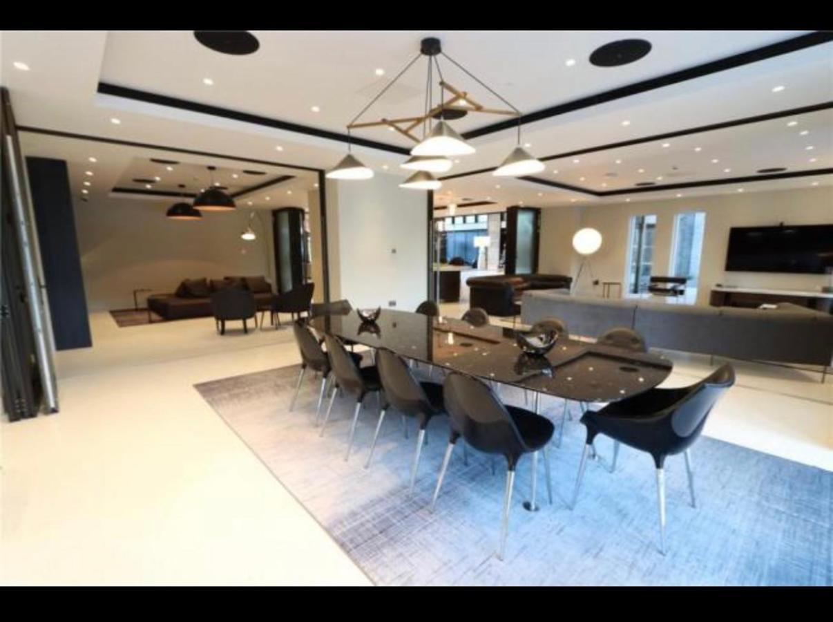 Luxurious Manchester City Centre 2 Bed Apartment ภายนอก รูปภาพ