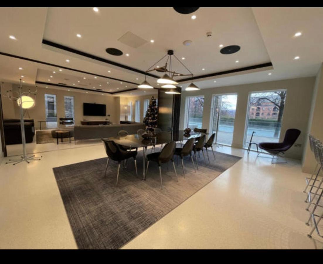 Luxurious Manchester City Centre 2 Bed Apartment ภายนอก รูปภาพ